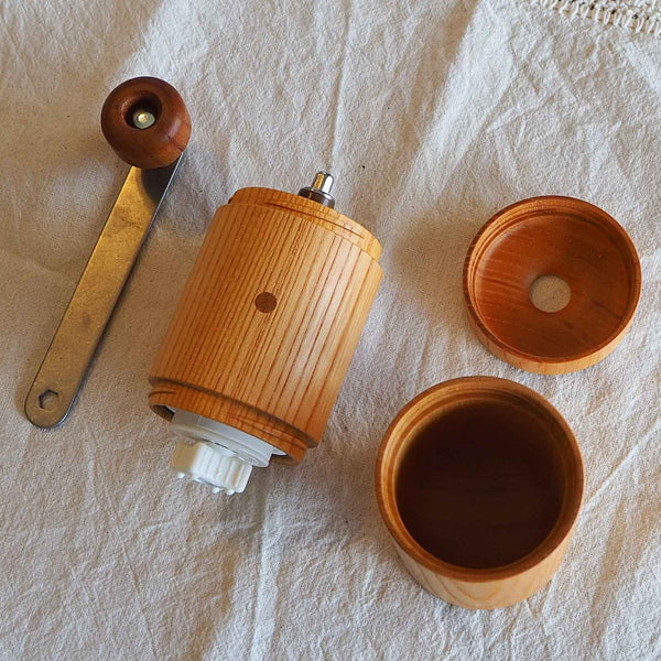 天然木ケヤキのコーヒーミル